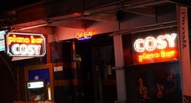 Неонова реклама пиано бар "COSY" Бургас